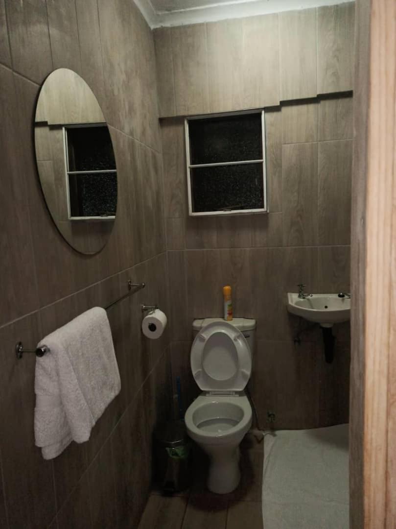 Belle Vue Bed & Breakfast Palapye エクステリア 写真